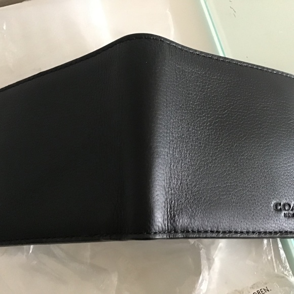 NWT! Coach Men's Wallet - Picture 3 of 6